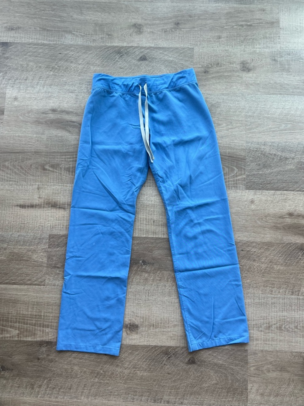 Figs Women's Straight Leg Scrub Pants in Bright Blue with White Drawstring
